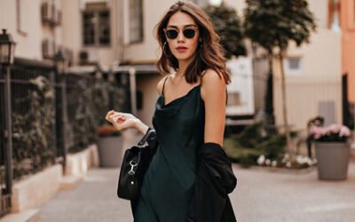 Who is happy will make others happy too